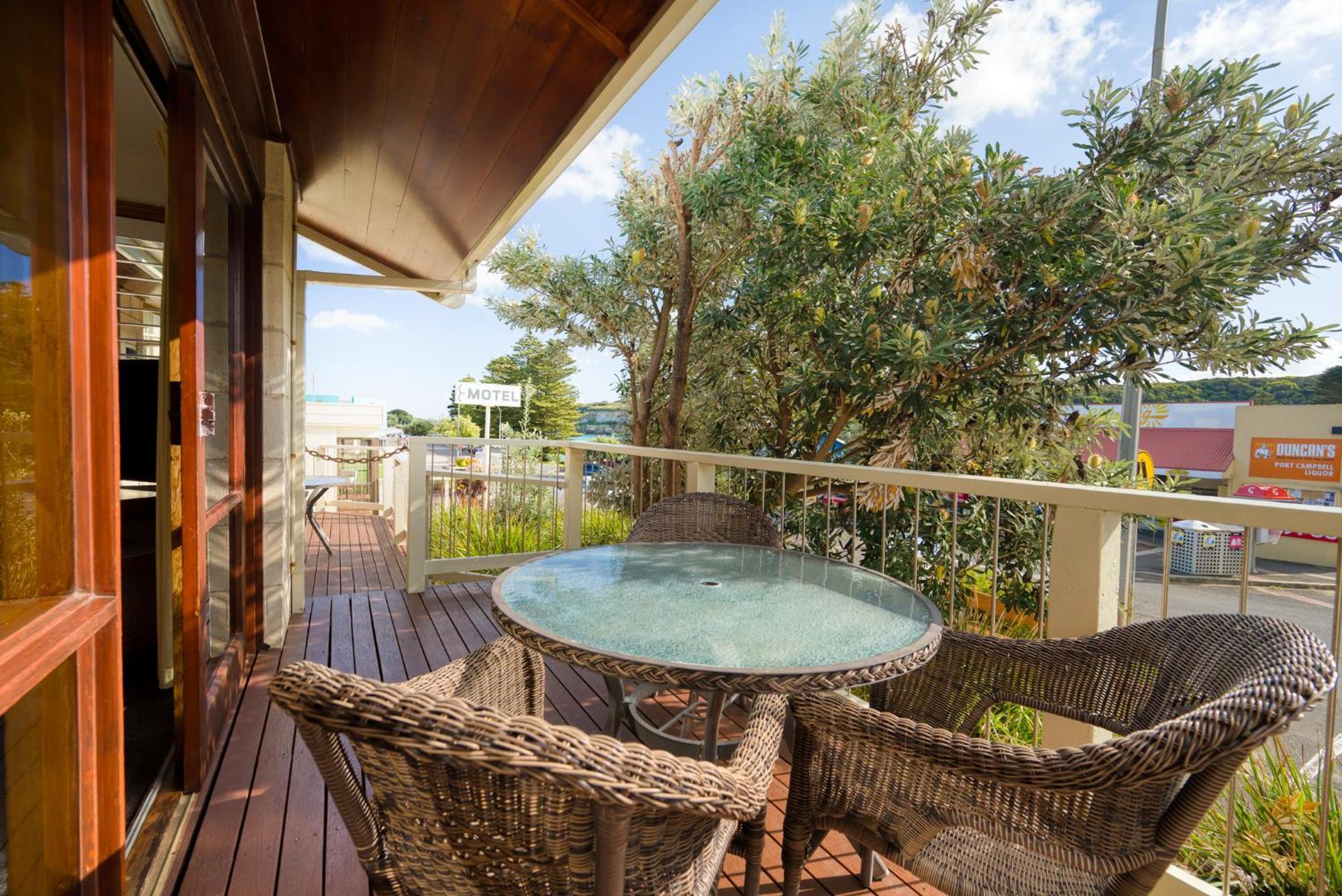 Loch Ard Motor Inn Port Campbell Esterno foto