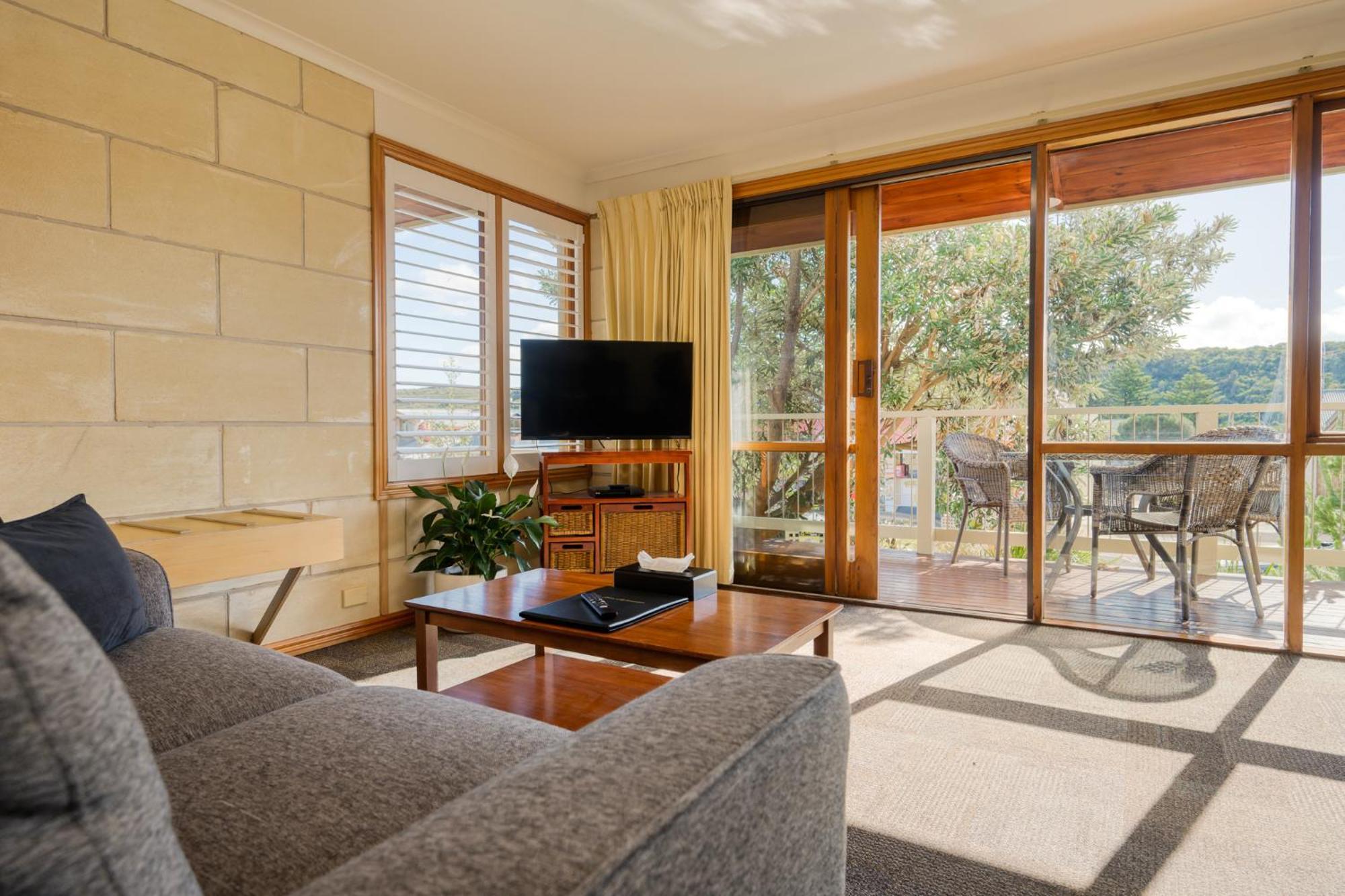 Loch Ard Motor Inn Port Campbell Esterno foto