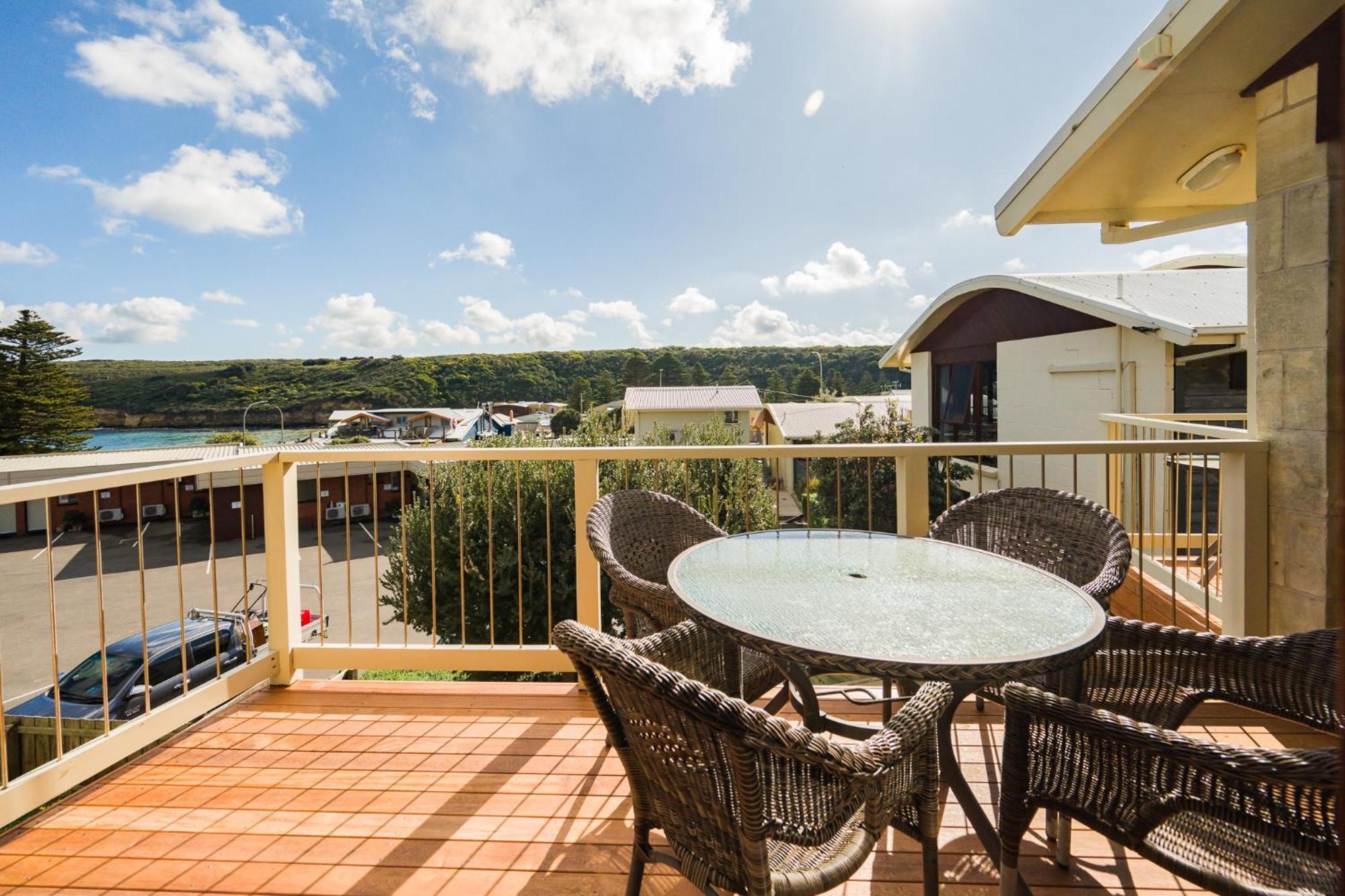 Loch Ard Motor Inn Port Campbell Esterno foto