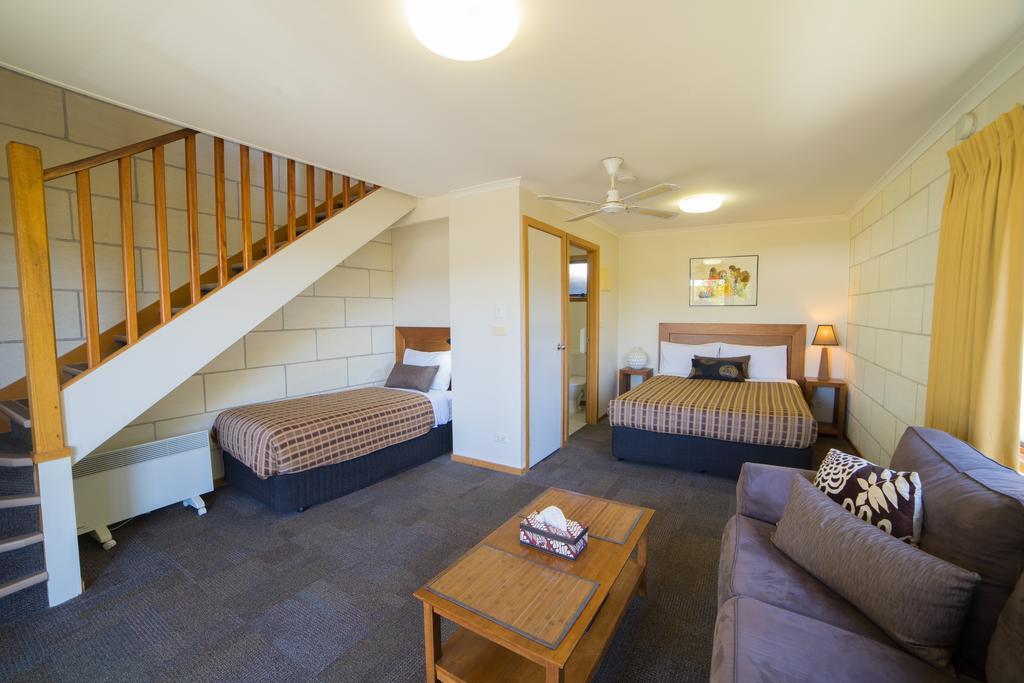 Loch Ard Motor Inn Port Campbell Esterno foto